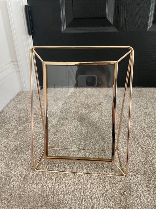 Other - Geometric Metal Photo Frame in Gold Tone